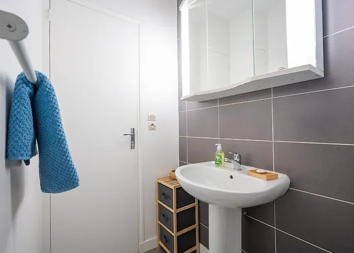 Le Petit Indus * أنجير